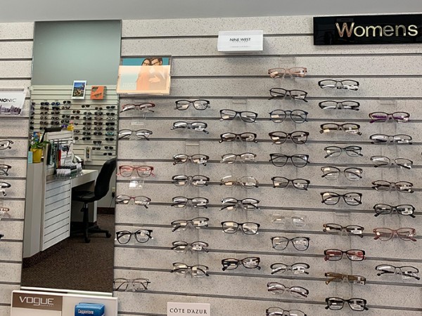 Midwest Vision Centers Eyeglass Selection